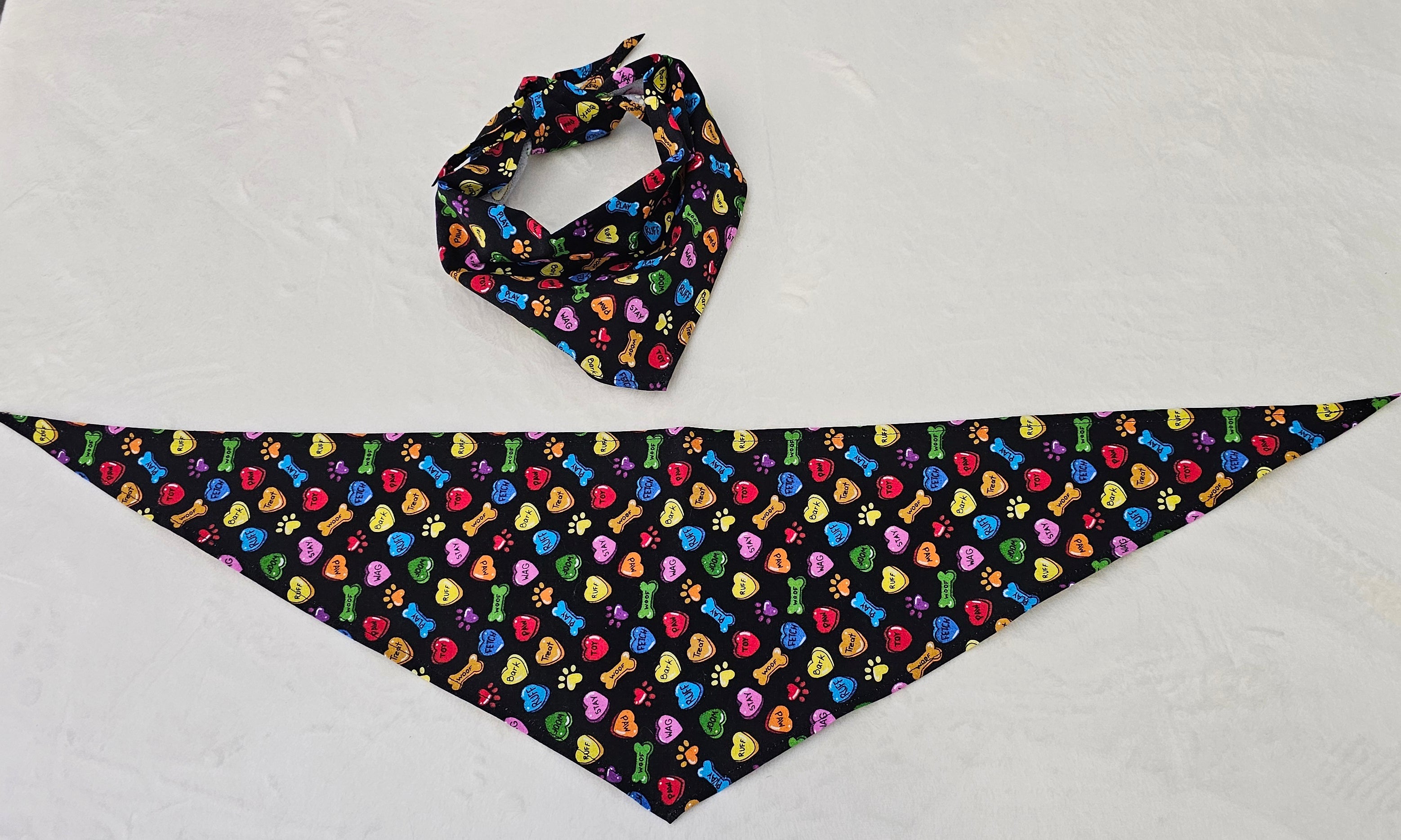 Hearts 'n Bones Short Bandanas