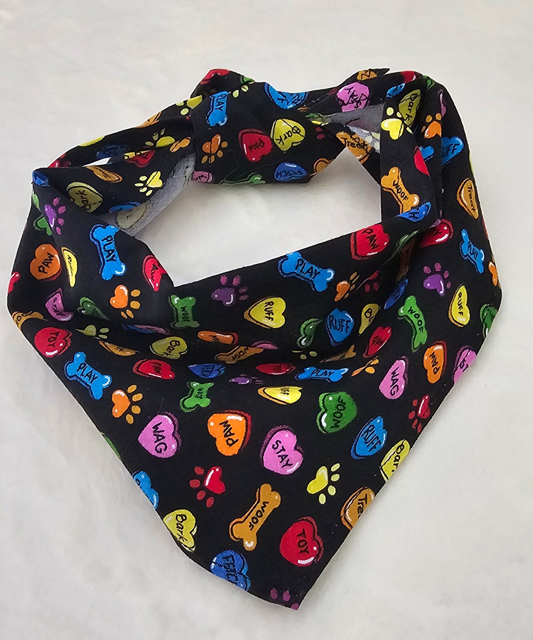 Hearts 'n Bones Short Bandanas